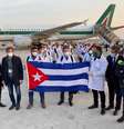 Médicos e enfermeiros cubanos no Aeroporto de Malpensa, na Itália  Foto: ANSA / Ansa - Brasil