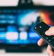 Empresas que distribuem séries e filmes em transmissões on demand diminuem qualidade de seus vídeos para evitar colapso da internet  Foto: Unsplash