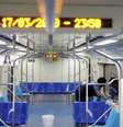 Funcionário desinfeta trem do metrô de São Paulo
17/03/2020
REUTERS/Rahel Patrasso  Foto: Reuters