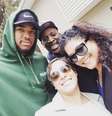  Karl-Anthony Towns posa com a família em foto divulgada nas redes sociais  Foto: Reprodução/Instagram
