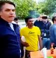 Bolsonaro em saída no domingo por Ceilândia e Taguatinga; MPF quer que ele seja multado  Foto: Reprodução/Twitter / BBC News Brasil