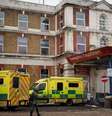 Ismail Mohamed Abdulwahab teria sido a pessoa mais jovem a morrer de covid-19 no Reino Unido; imagem mostra o King's College Hospital, onde ele morreu  Foto: Getty Images / BBC News Brasil