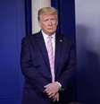 Casos de Covid-19 passam de meio milhão nos EUA, Trump enfrenta 'maior decisão' sobre retomar atividades  Foto: Yuri Gripas / Reuters