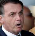 Presidente Jair Bolsonaro fala com jornalistas na saída do Palácio da Alvorada
20/04/2020 REUTERS/Ueslei Marcelino  Foto: Reuters