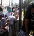 Fila para obter receita em Hospital Maria Auxiliadora em Lima, Peru  20/4/2020 REUTERS/Sebastian Castaneda   Foto: Reuters