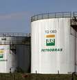 Tanques em refinaria da Petrobras em Paulínia (SP) 
01/07/2017
REUTERS/Paulo Whitaker  Foto: Reuters