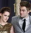 Robert Pattinson e Kristen Stewart
16/11/2012
REUTERS/Thomas Peter  Foto: Reuters