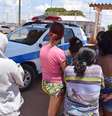 amiliares de presos aguardam notícias em frente da portaria da Penitenciária Agrícola Monte Cristo, em Boa Vista  Foto:  Rodrigo Sales/FBV / Estadão