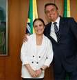 Anúncio da saída foi feito em vídeo em que a atriz aparece ao lado do presidente e divulgado nas redes sociais  Foto: Carolina Nunes/PR / BBC News Brasil