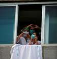 Funcionários do hospital La Paz, em Madri, durante protesto
25/05/2020 REUTERS/Juan Medina  Foto: Reuters