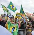 Bolsonaro cumprimenta apoiadores em Brasília  Foto: Dida Sampaio / Estadão Conteúdo
