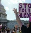 Manifestantes protestam contra violência policial em Washington  Foto: DW / Deutsche Welle