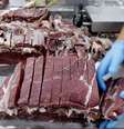 Processamento de carne bovina em frigorífico em Santana de Parnaíba (SP) 
19/12/2017
REUTERS/Paulo Whitaker  Foto: Reuters