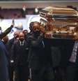 Último dia de funeral de George Floyd foi marcado por discursos políticos e despedidas da família  Foto: EPA / Ansa