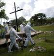 Enterro de vítima da Covid-19 em cemitério de Breves, na ilha de Marajó, no Pará
07/06/2020
REUTERS/Ueslei Marcelino  Foto: Reuters