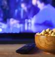 É possível aprender inglês enquanto aproveita um bom filme com a mãe  Foto: Shutterstock / Alto Astral