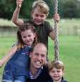 A princesa Charlotte e os príncipes George, William e Louis  Foto: Instagram / @kensingtonroyal / Estadão