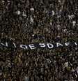 Torcida do Corinthians em ação durante jogo no Pacaembu  Foto: Miguel Schincariol / Gazeta Press