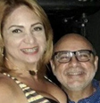 Márcia Oliveira Aguiar posa com o marido Fabrício Queiroz  Foto: Reprodução/Facebook