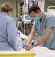 Médicos atendendo paciente com Covid-19 em hospital de Orlando  Foto: ANSA / Ansa - Brasil