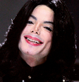 Michael Jackson se recusava a buscar tratamento para uma doença dermatológica nos pés  Foto: Reprodução