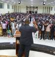 Igreja Universal do Reino de Deus iniciou suas operações em Angola em 1992 e tem mais de 230 templos no país  Foto: Divulgação/IURD / BBC News Brasil