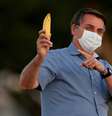 Presidente Jair Bolsonaro segura banana no Palácio da Alvorada
24/07/2020 REUTERS/Adriano Machado  Foto: Reuters