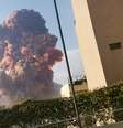 Fumaça na região portuária de Beirute após explosão
Karim Sokhn/Instagram/Ksokhn + Thebikekitchenbeirut/via REUTERS  Foto: Reuters