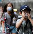 Crianças usam máscaras de proteção durante pandemia de Covid-19 em Funabashi, no Japão
16/07/2020 REUTERS/Kim Kyung-Hoon  Foto: Reuters