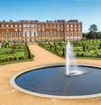 Fachada sul do Palácio Hampton Court e parte do jardim Privy Garden  Foto: Historic Royal Palaces