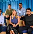 Equipe da Neon: no topo da esquerda para direita: Rafael Matos e Pedro Conrade (fundador da Neon); embaixo: Jean Sigrist, Carol Oksman e Daniel Mazini  Foto: Neon/Divulgação / Estadão