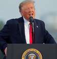 O presidente Trump teria dito que um importante cemitério dos EUA estava 'cheio de perdedores'  Foto: Reuters / BBC News Brasil