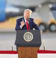 Trump sugeriu em entrevista e nas redes sociais que os eleitores tentassem votar duas vezes, violando a lei eleitoral  Foto: ANSA / Ansa