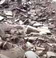 Deslizamento de terra deixou mortos no Nepal  Foto: Reprodução/Reuters