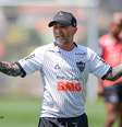 Técnico Jorge Sampaoli tenta um título que o Atlético-MG não consegue desde 1971  Foto: Divulgação/Atlético-MG  Foto: Gazeta Esportiva