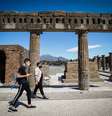 Turista no sítio arqueológico de Pompeia, no sul da Itália  Foto: ANSA / Ansa