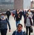 Moradores de Londres caminham pela cidade
21/09/2020
REUTERS/Hannah McKay  Foto: Reuters