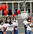 Flash mob de trabalhadores da saúde em Nápoles, sul da Itália  Foto: ANSA / Ansa - Brasil