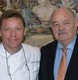 Claude Troisgros com o pai, Pierre, ícone da gastronomia francesa ao lado de Paul Bocuse (1926-2018) e Joël Robuchon (1945-2018)   Foto: Reprodução