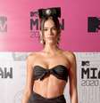 Bruna Marquezine responde haters em canal de Giovanna Ewbank<iframe width="560" height="315" src="https://www.youtube.com/embed/l21lvXv9AUY" frameborder="0" allow="accelerometer; autoplay; clipboard-write; encrypted-media; gyroscope; picture-in-picture" allowfullscreen></iframe>  Foto: Reprodução, Youtube / PurePeople