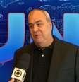 Dono de uma das maiores fortunas do Brasil, Roberto Irineu Marinho ficou na fila, como qualquer cidadão comum, à espera de um fígado para transplante   Foto: Sala de TV