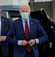 Joe Biden embarca em avião rumo a evento de campanha em Miami do aeroporto New Castle, em Delaware
05/10/2020 REUTERS/Brendan McDermid  Foto: Reuters
