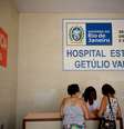 Feridos foram levados para o Hospital Estadual Getúlio Vargas, na Penha, e dois deles precisaram ser transferidos para o Hospital Municipal Souza Aguiar  Foto: Fernando Frazão/Agência Brasil - 28/12/2019 / Estadão