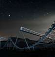 O telescópio Chime observa o céu na província canadense de British Columbia  Foto: Andre Renard / CHIME Collaboration / BBC News Brasil
