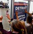 Apoiadores de Trump pressionam contagem de votos em Michigan  Foto: Getty Images / BBC News Brasil