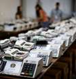 Urnas eletrônicas sendo preparadas para eleições  Foto: Reuters
