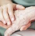 Simpatias para proteger idosos: 6 rituais para fortalecer sua saúde  Foto: Shutterstock / Alto Astral