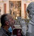 Médicos italianos que realizam exames são voluntários  Foto: ANSA / Ansa