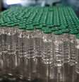 Recipientes de vacina da AstraZeneca contra a Covid-19 em laboratório na Índia
30/11/2020
REUTERS/Francis Mascarenhas  Foto: Reuters