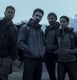 Cas Anvar, Wes Chatham, Steven Strait, e Dominique Tipper em 'The Expanse' (2015)  Foto: IMDB / Reprodução